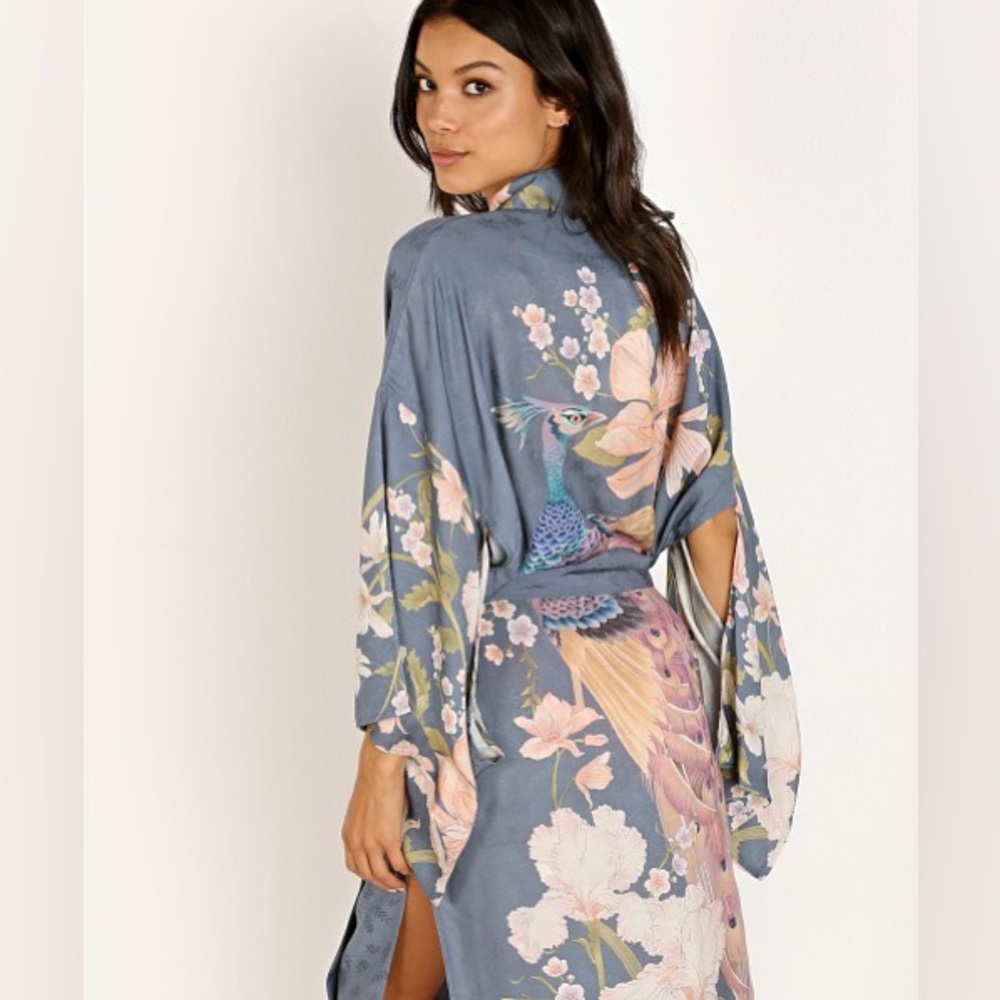 Spell waterfall kimono